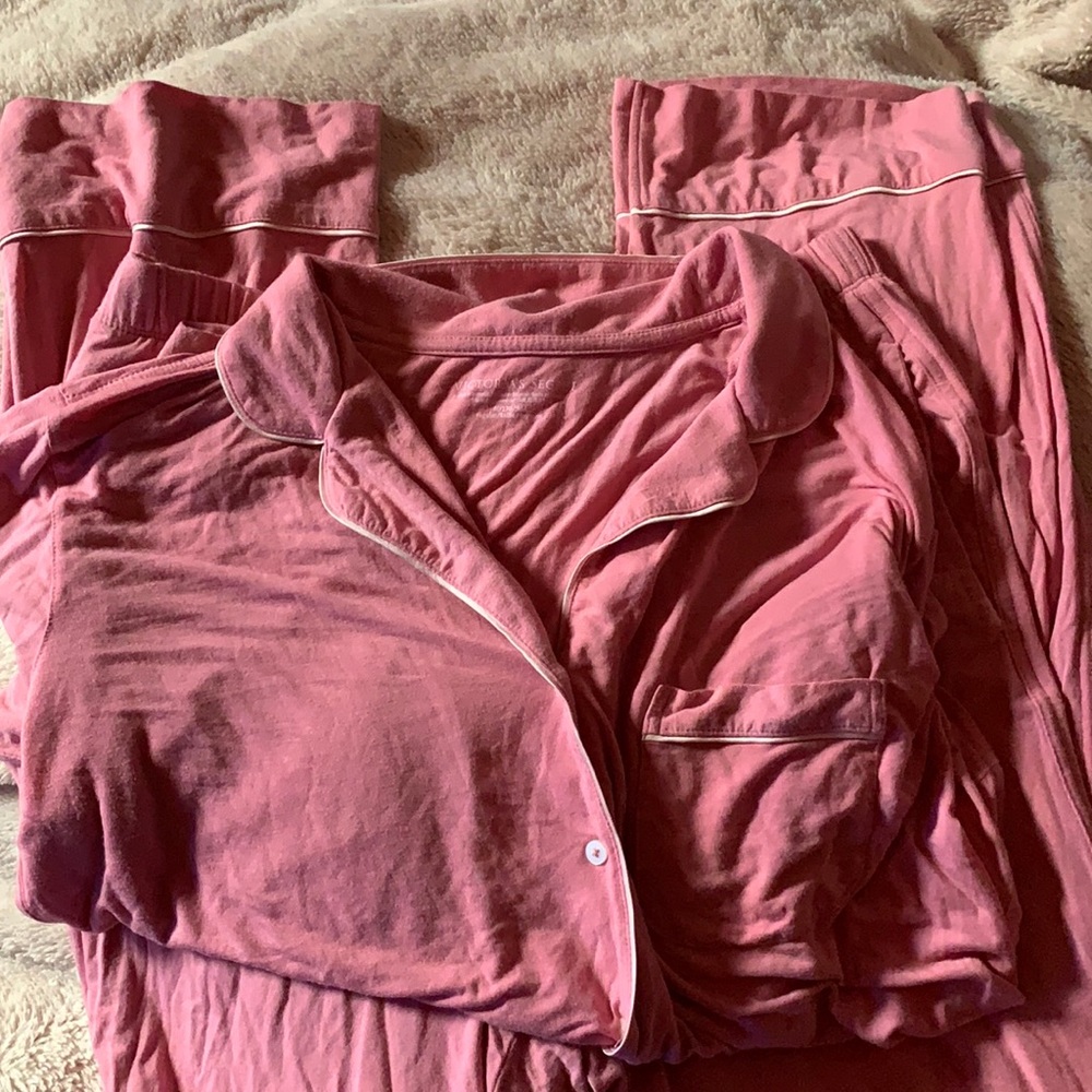 ✨Victoria’s Secret Pajama Set✨